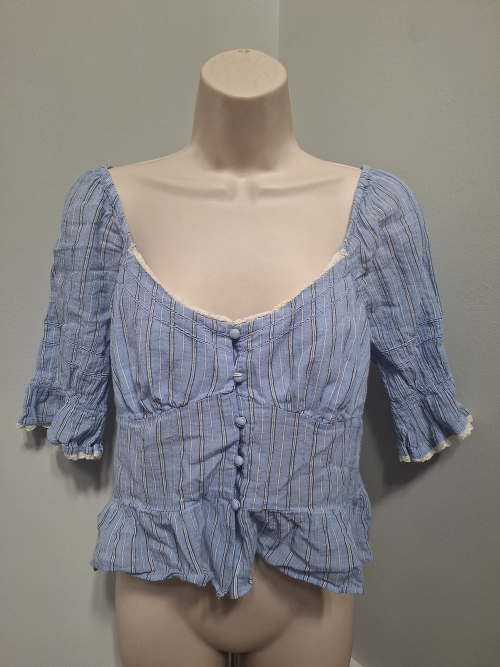 100% COTTON American Eagle blouse